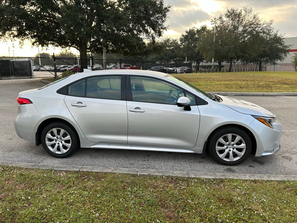 Thumbnail: 2025 Toyota Corolla - 6