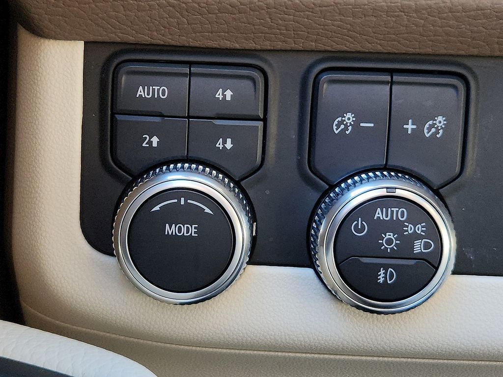 Thumbnail: 2022 GMC Yukon - 26