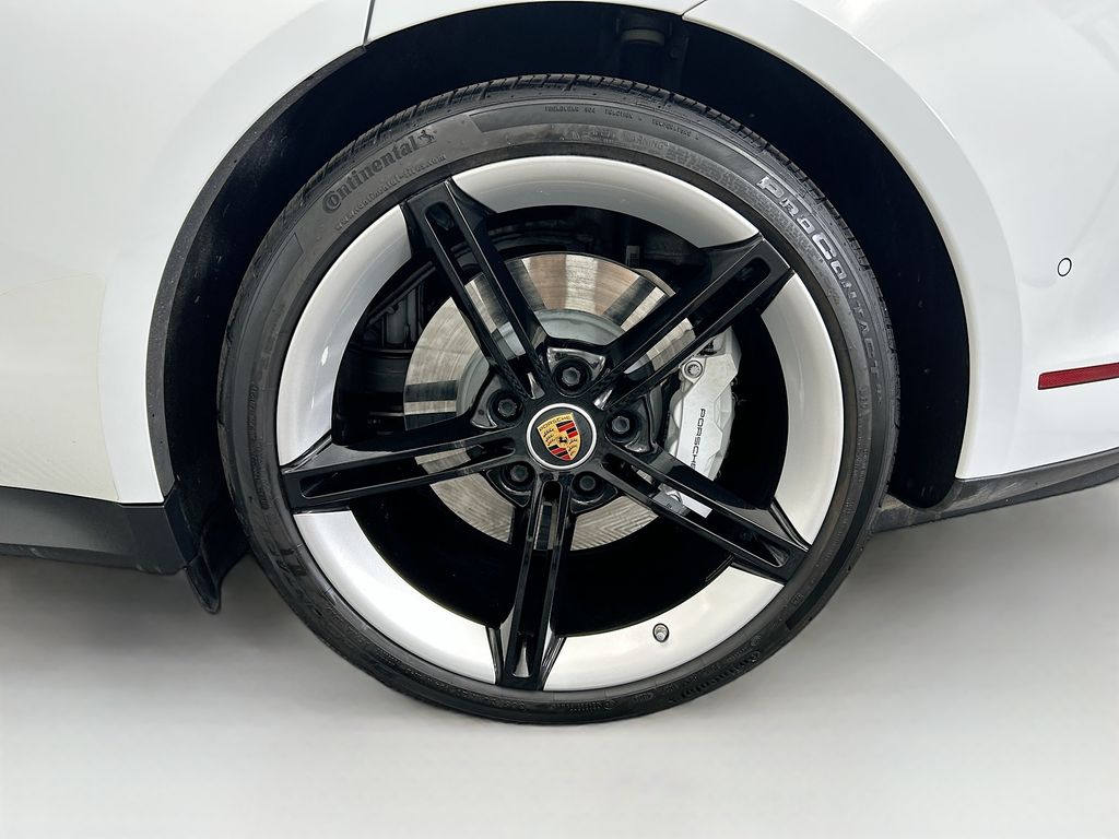 Thumbnail: 2020 Porsche Taycan - 30