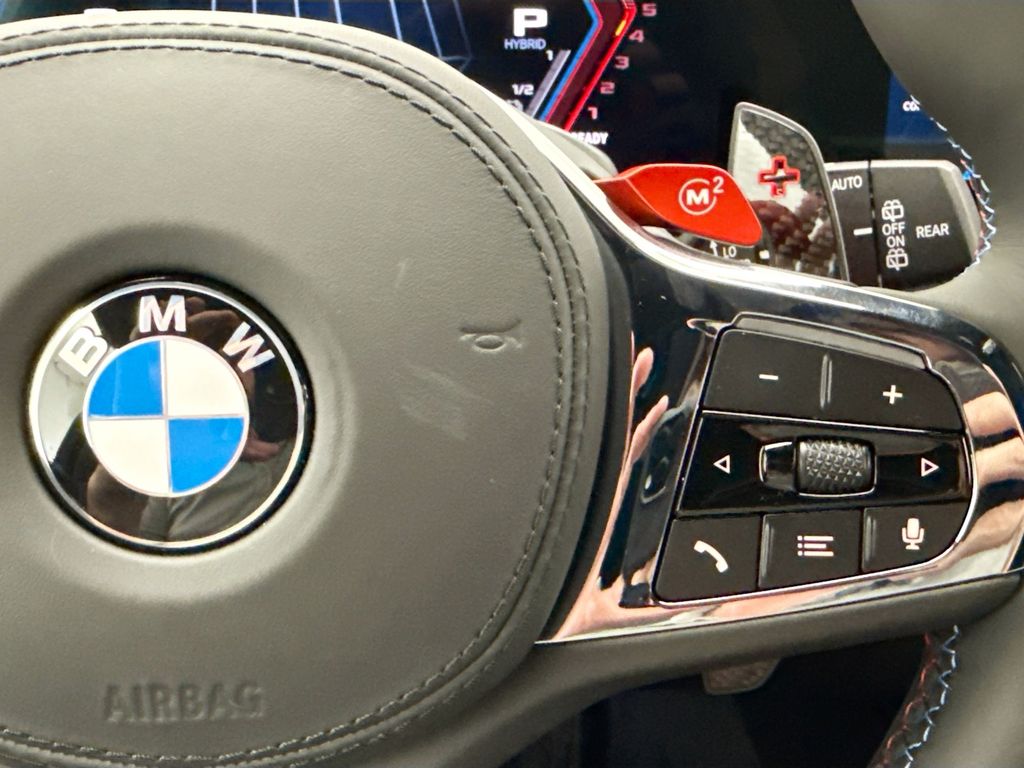 Thumbnail: 2026 BMW XM - 12