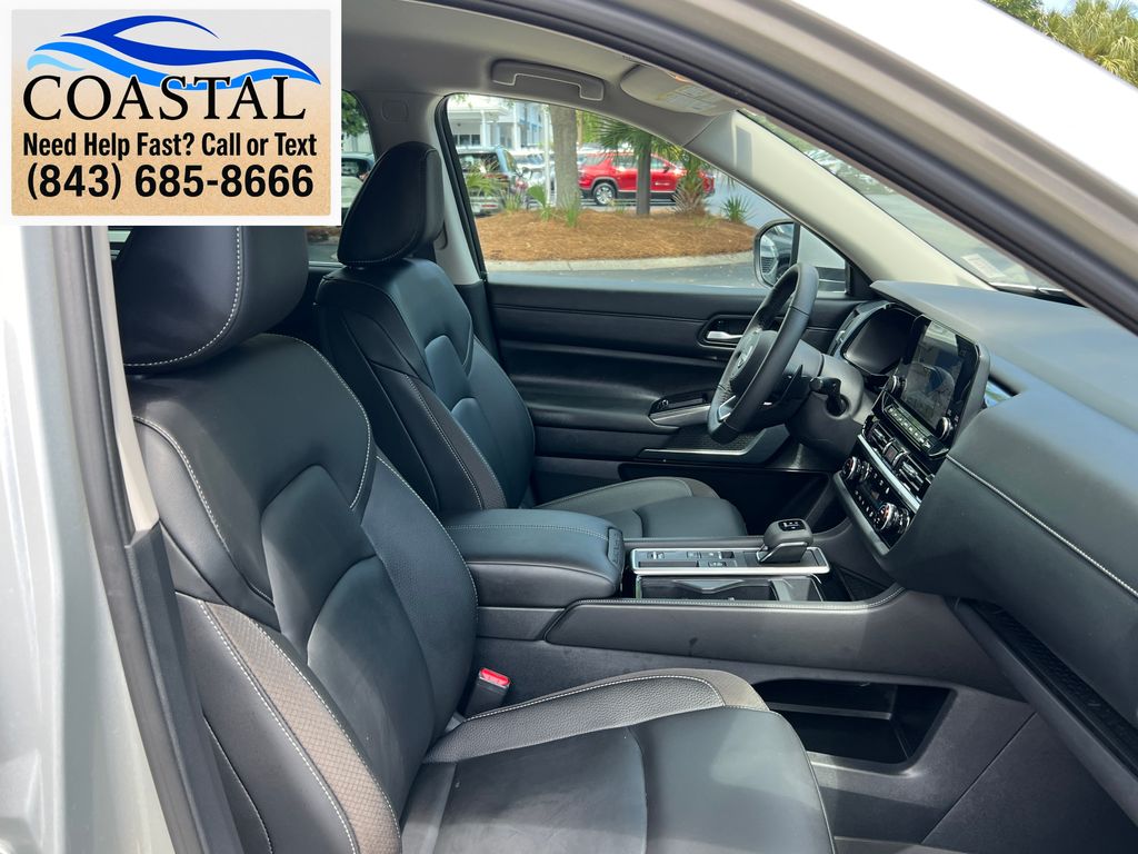 2025 Nissan Pathfinder SL Silver at Lugoff Nissan