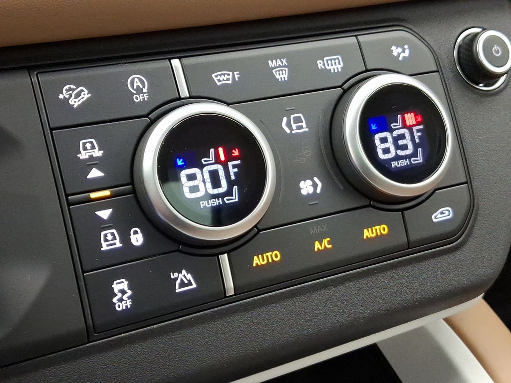 2025 Land Rover Defender 110 10