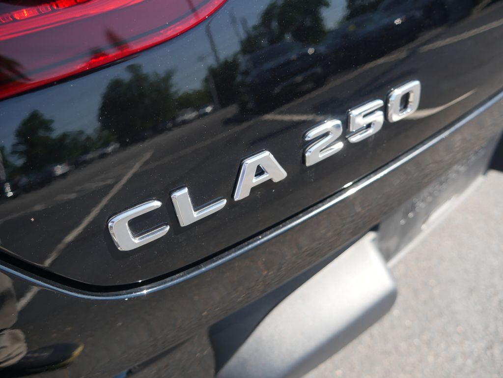 Thumbnail: 2023 Mercedes-Benz CLA - 9