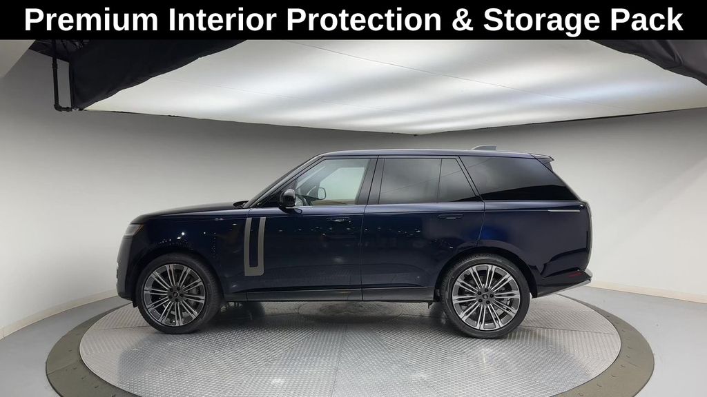 2023 Land Rover Range Rover SE 7