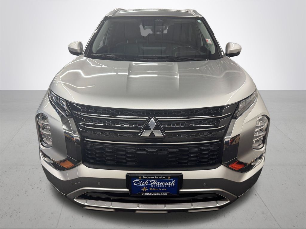 2023 Mitsubishi Outlander SEL