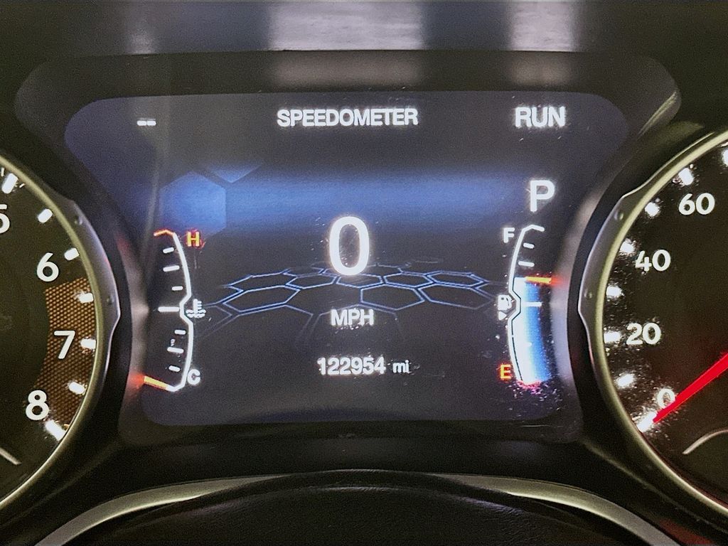 Used 2018 Gray Jeep Limited image 15