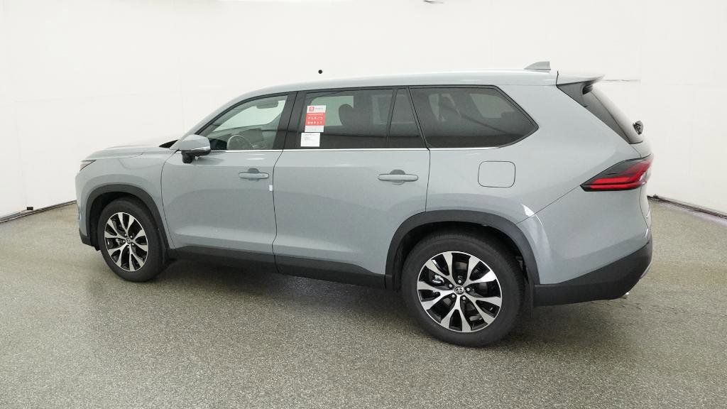 Thumbnail: 2026 Toyota Grand Highlander - 13