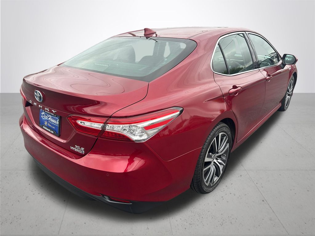 2018 Toyota Camry Hybrid XLE