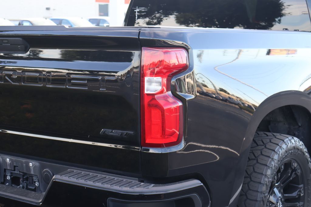 Thumbnail: 2019 Chevrolet Silverado 1500 - 9