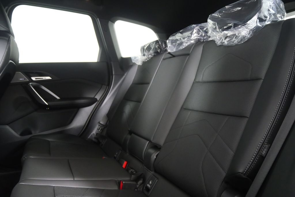 Thumbnail: 2026 BMW X1 - 15