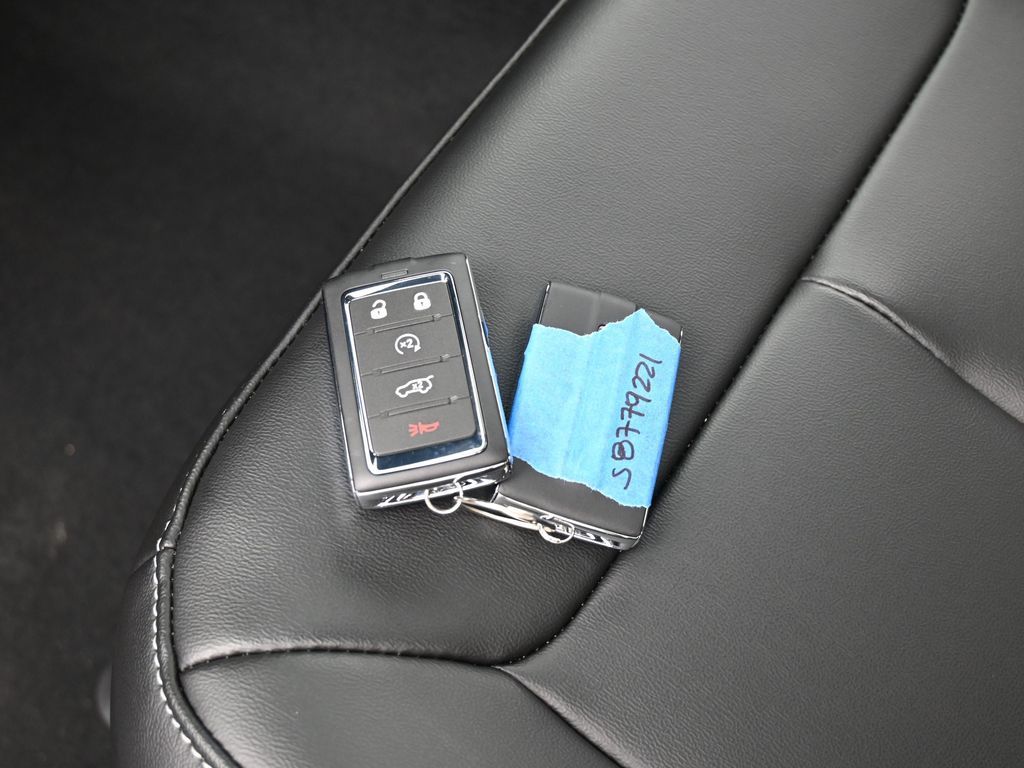 New 2025 Silver Zynith Jeep Limited image 19