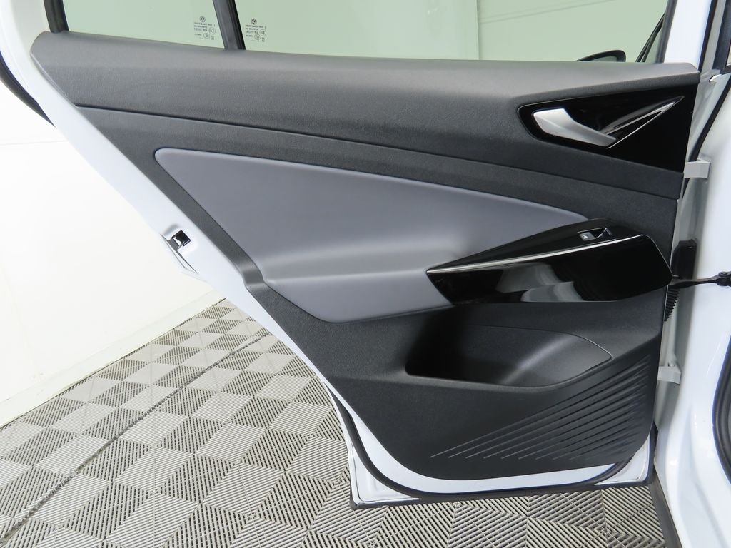 Thumbnail: 2022 Volkswagen ID.4 - 27