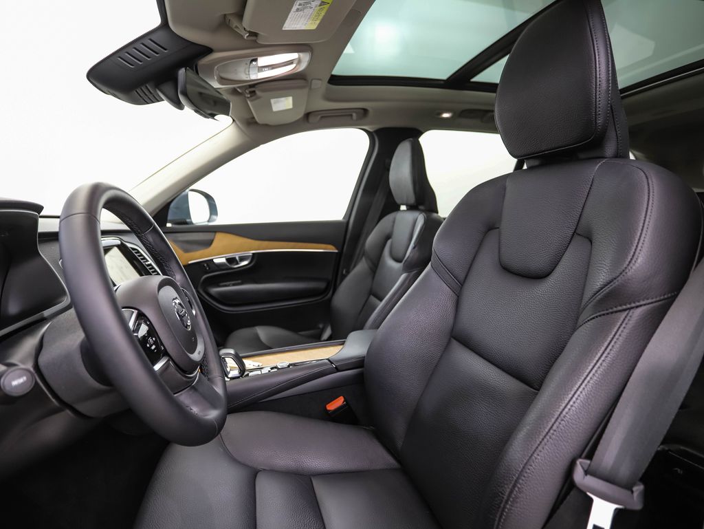 Thumbnail: 2023 Volvo XC90 - 11
