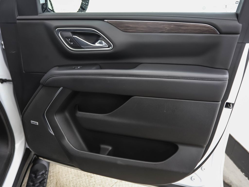 Thumbnail: 2021 Chevrolet Tahoe - 30