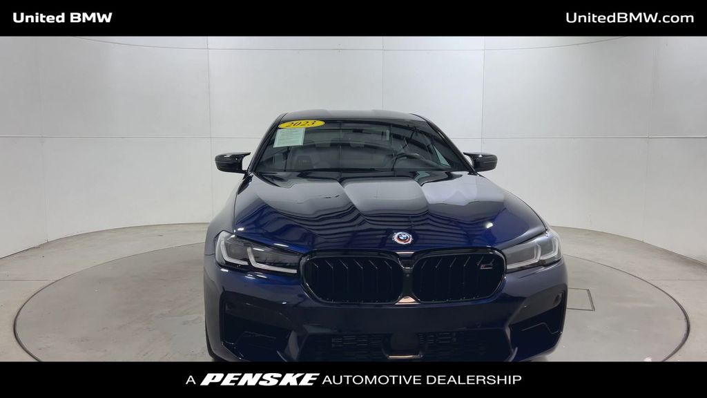 Thumbnail: 2023 BMW M5 - 3