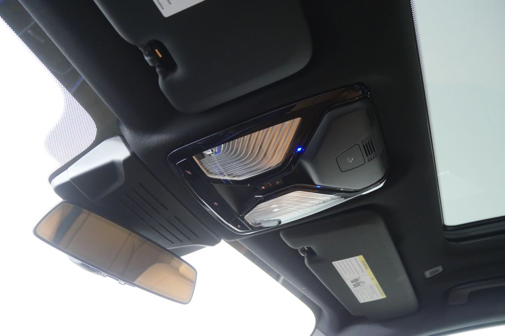 Thumbnail: 2026 BMW X5 - 23