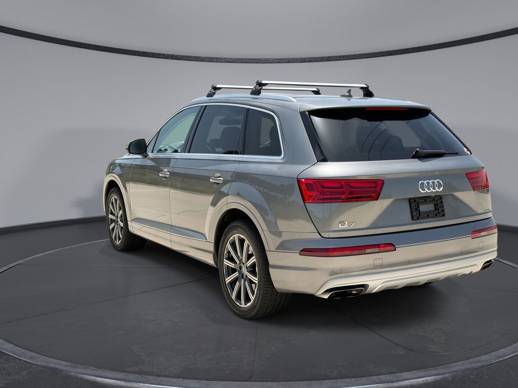 Thumbnail: 2017 Audi Q7 - 10