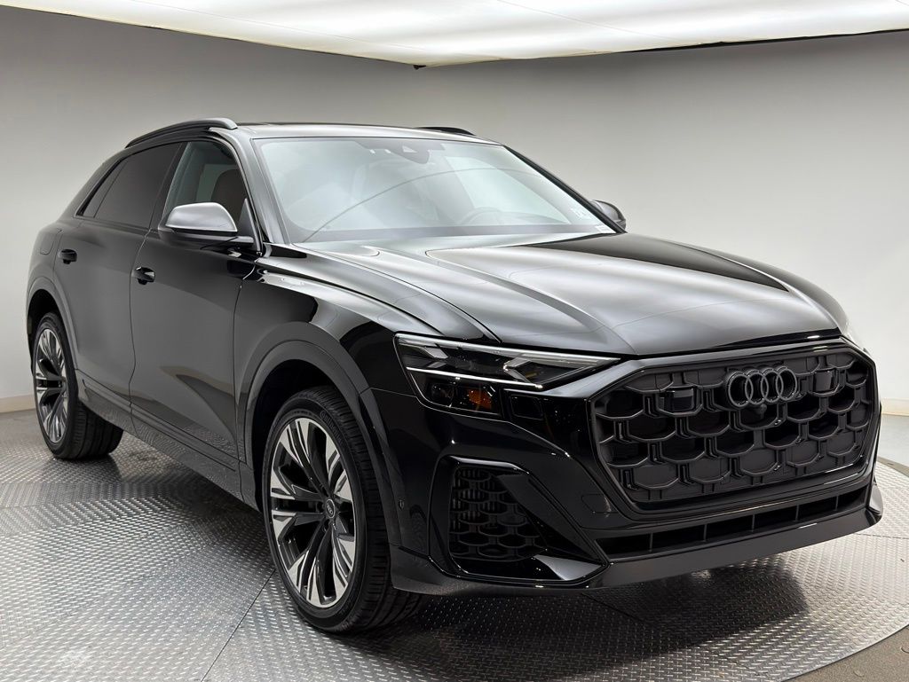 Thumbnail: 2025 Audi Q8 - 7