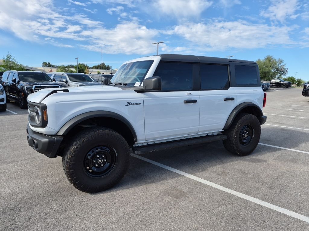 Used Car 2022 Ford Bronco  Black Diamond For Sale Under $35,000 In Austin, Texas