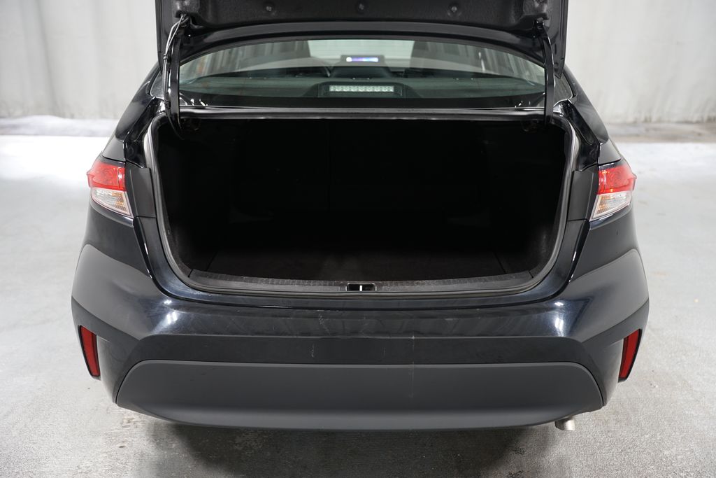 2023 Toyota Corolla LE 31