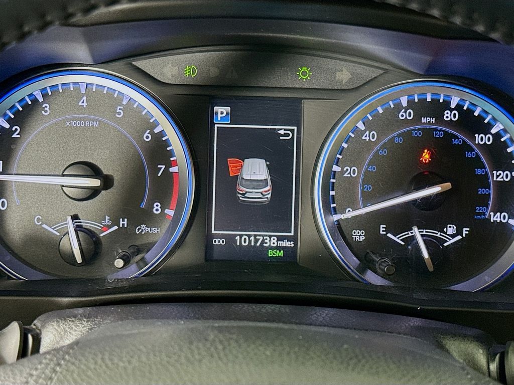 Thumbnail: 2017 Toyota Highlander - 12