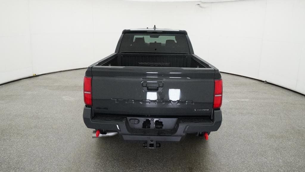 2025 Toyota Tacoma TRD Off-Road 24