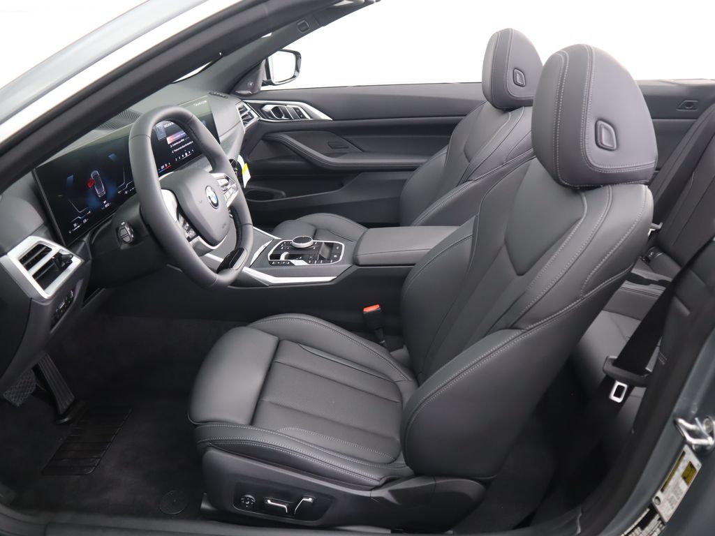 Thumbnail: 2026 BMW 4 Series - 27