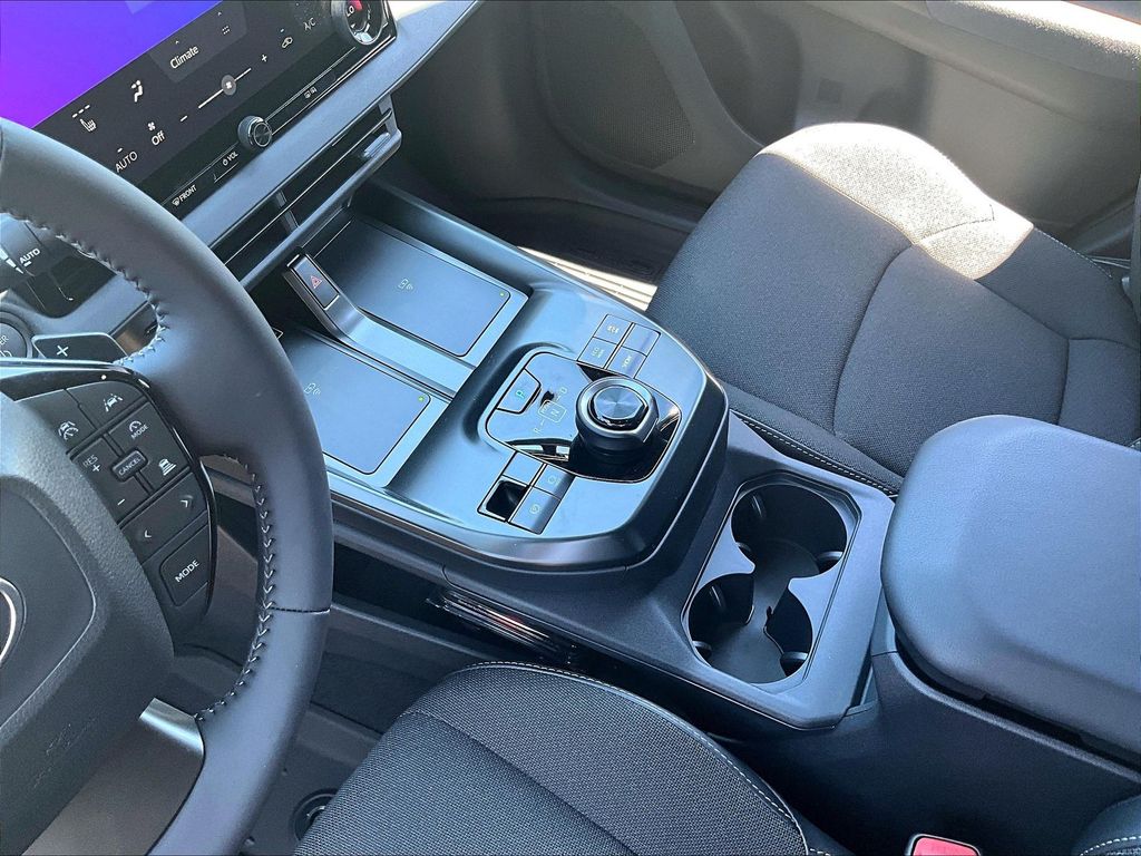 2026 Toyota C-HR — photo 14