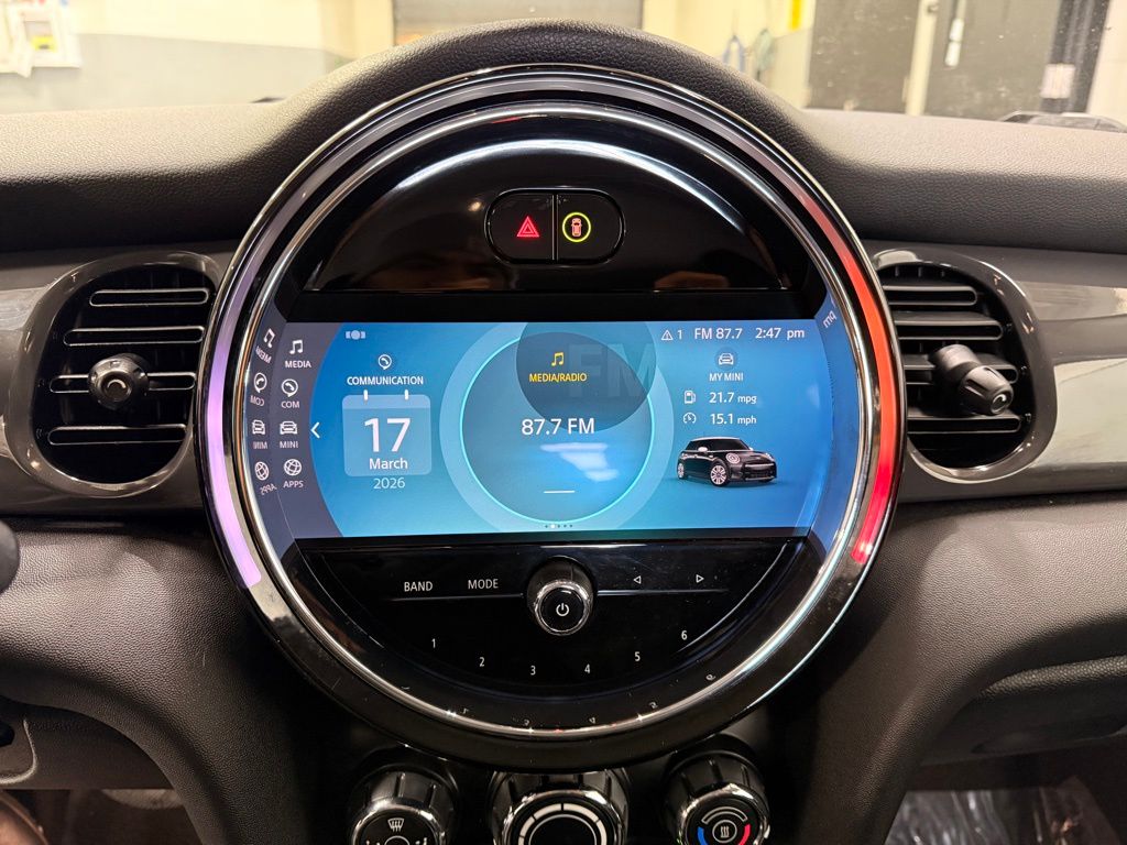 Thumbnail: 2022 MINI Cooper - 16