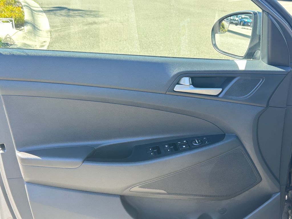 Thumbnail: 2018 Hyundai Tucson - 11