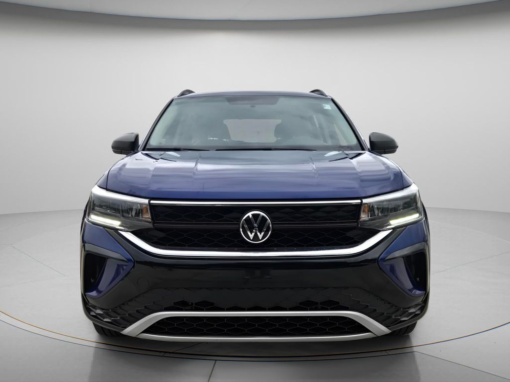2022 Volkswagen Taos - $13,000