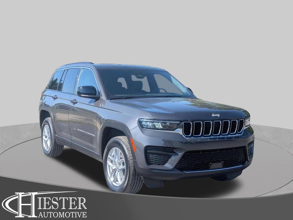 Baltic Gray Metallic Clearcoat 2026 Jeep Grand Cherokee SUV / Crossover 4X2 8-Speed Automatic
