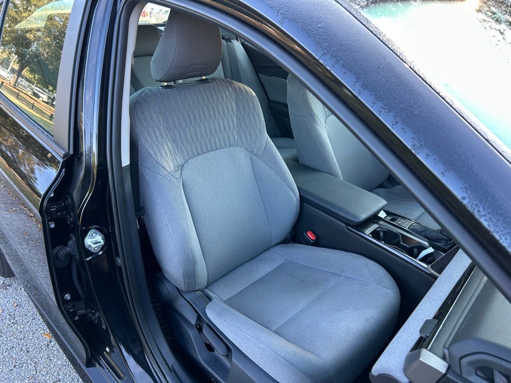 Thumbnail: 2025 Toyota Camry - 15