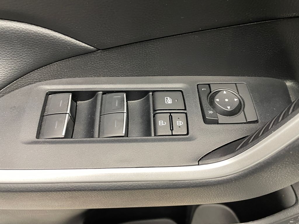 2024 Toyota RAV4 XLE 10