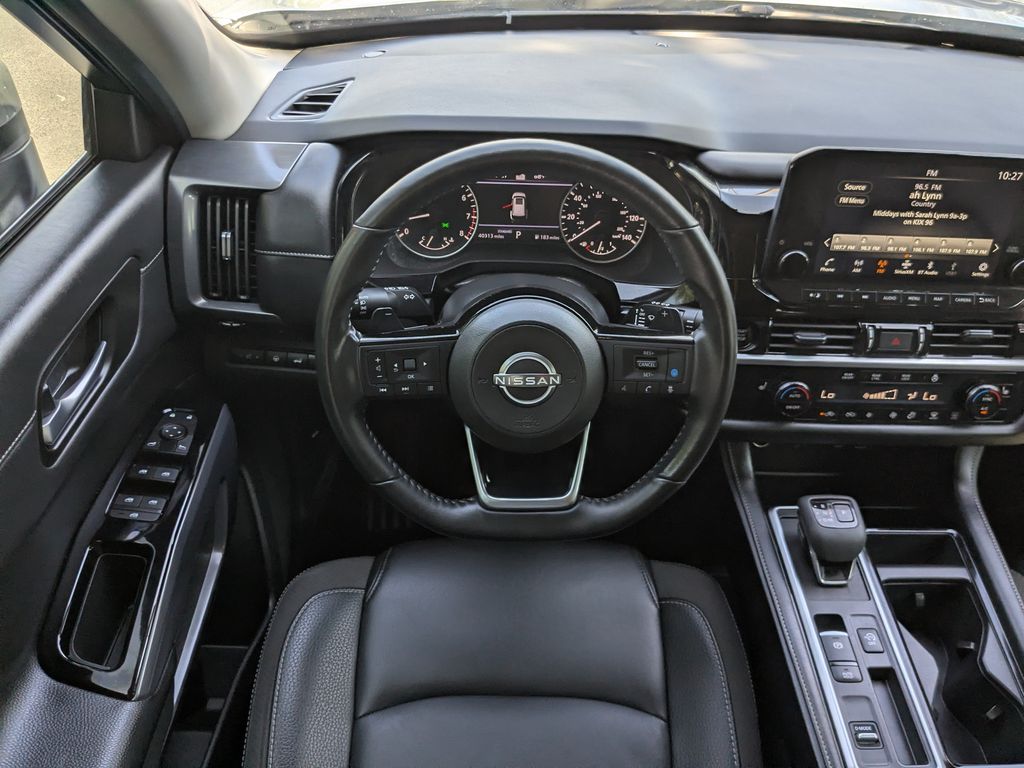 Used 2025 Nissan Pathfinder SUV