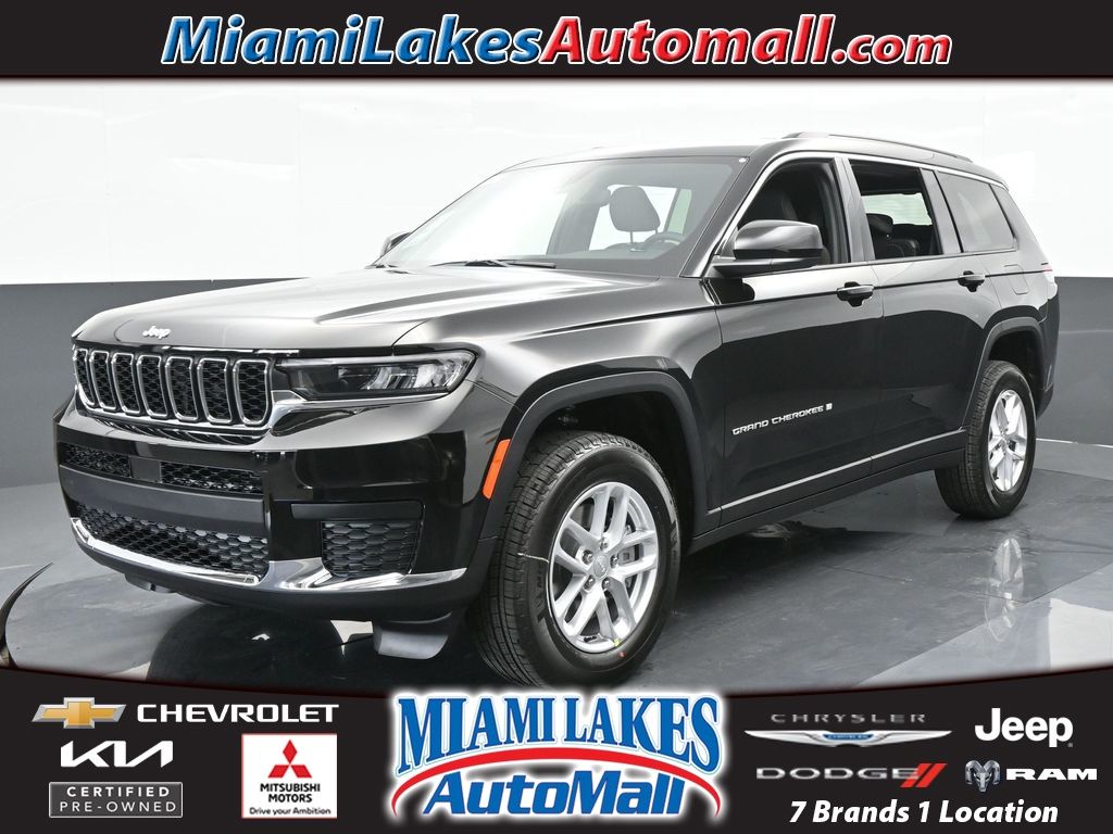 2024 Jeep Grand Cherokee L Laredo's photo