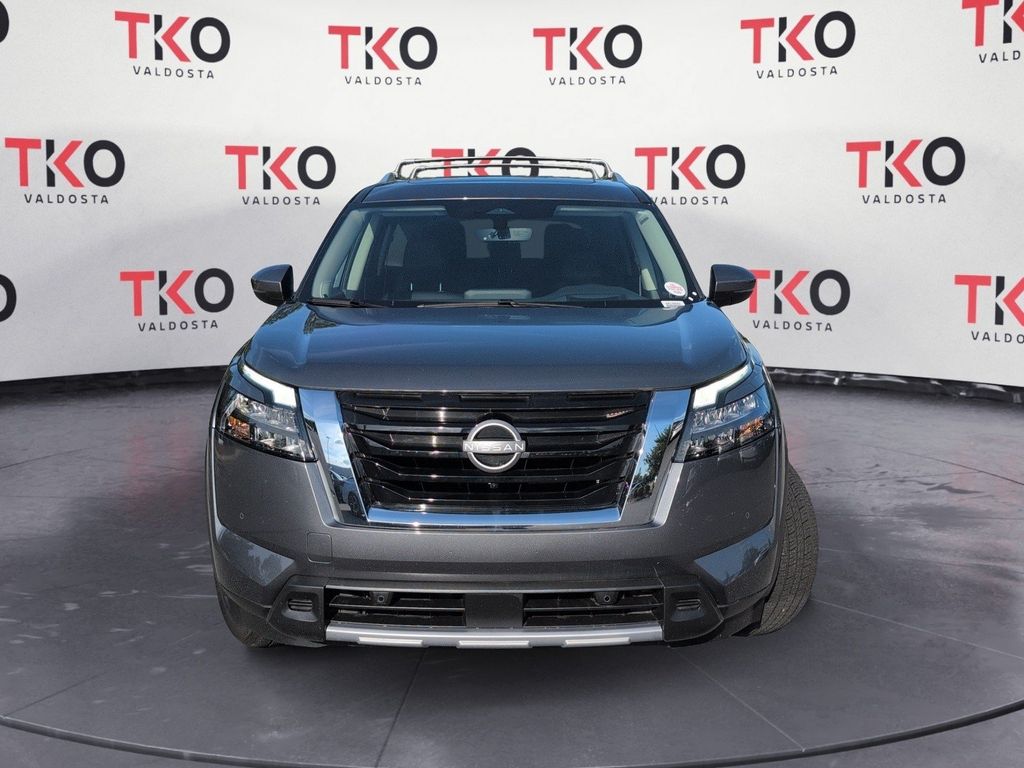 Used 2025 Nissan Pathfinder SUV