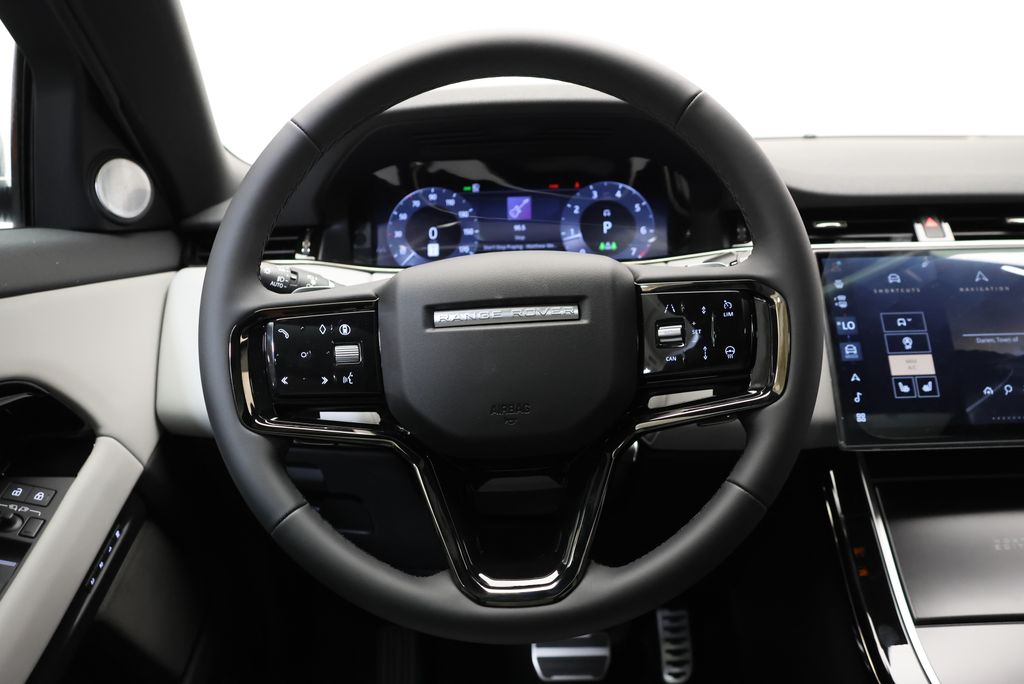 Thumbnail: 2026 Land Rover Range Rover Evoque - 17
