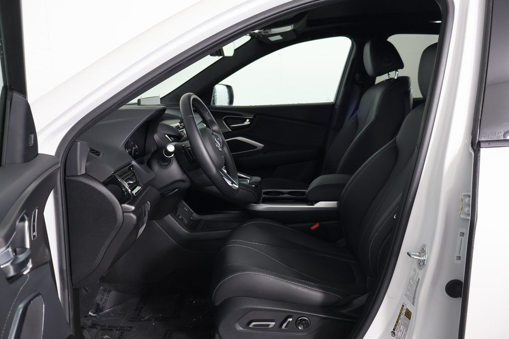 Thumbnail: 2025 Acura RDX - 10