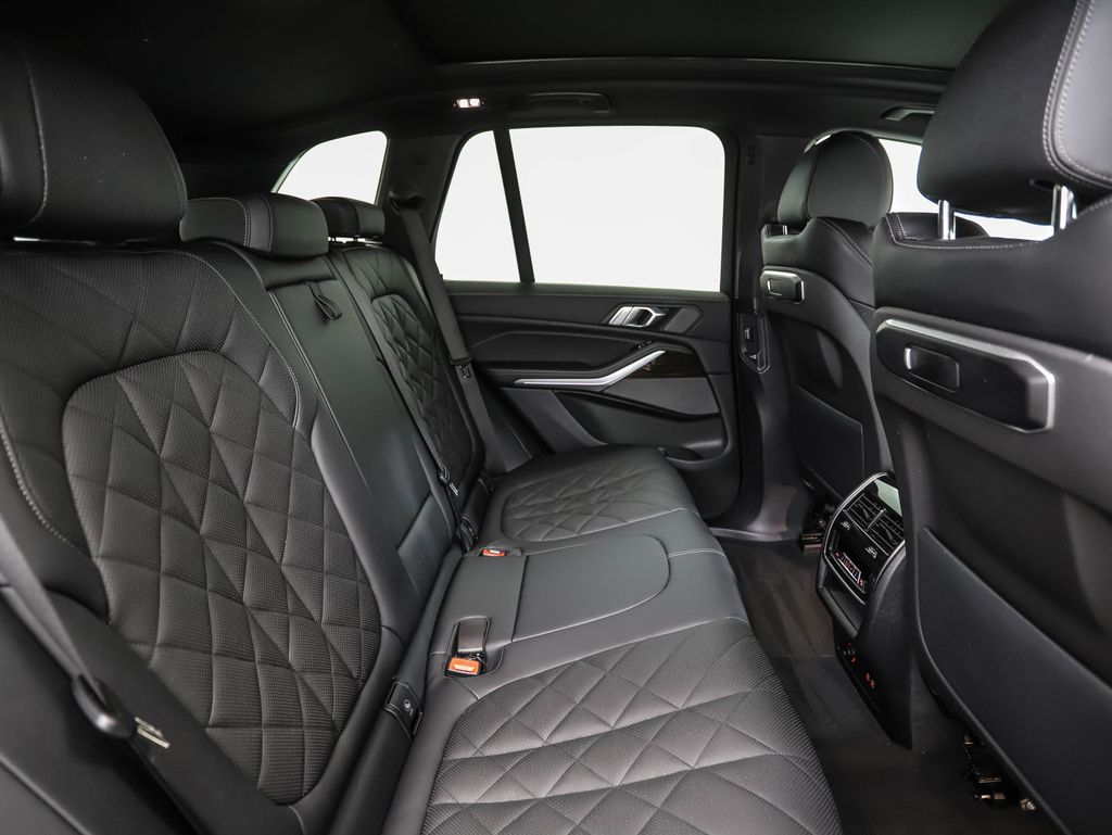 Thumbnail: 2024 BMW X5 - 27