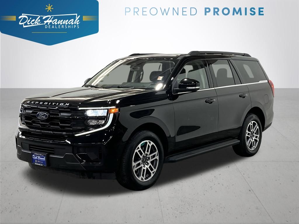 Black Metallic 2025 Ford Expedition Active 4WD SUV / Crossover Four-Wheel Drive Automatic