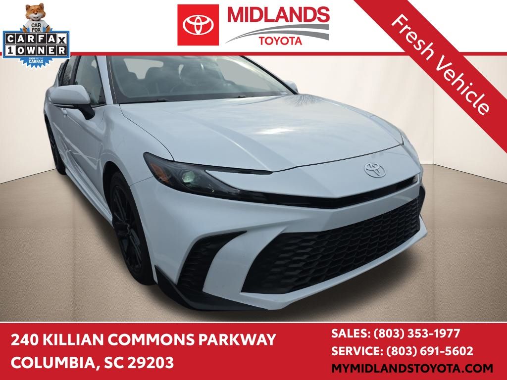 2025 Toyota Camry SE FWD