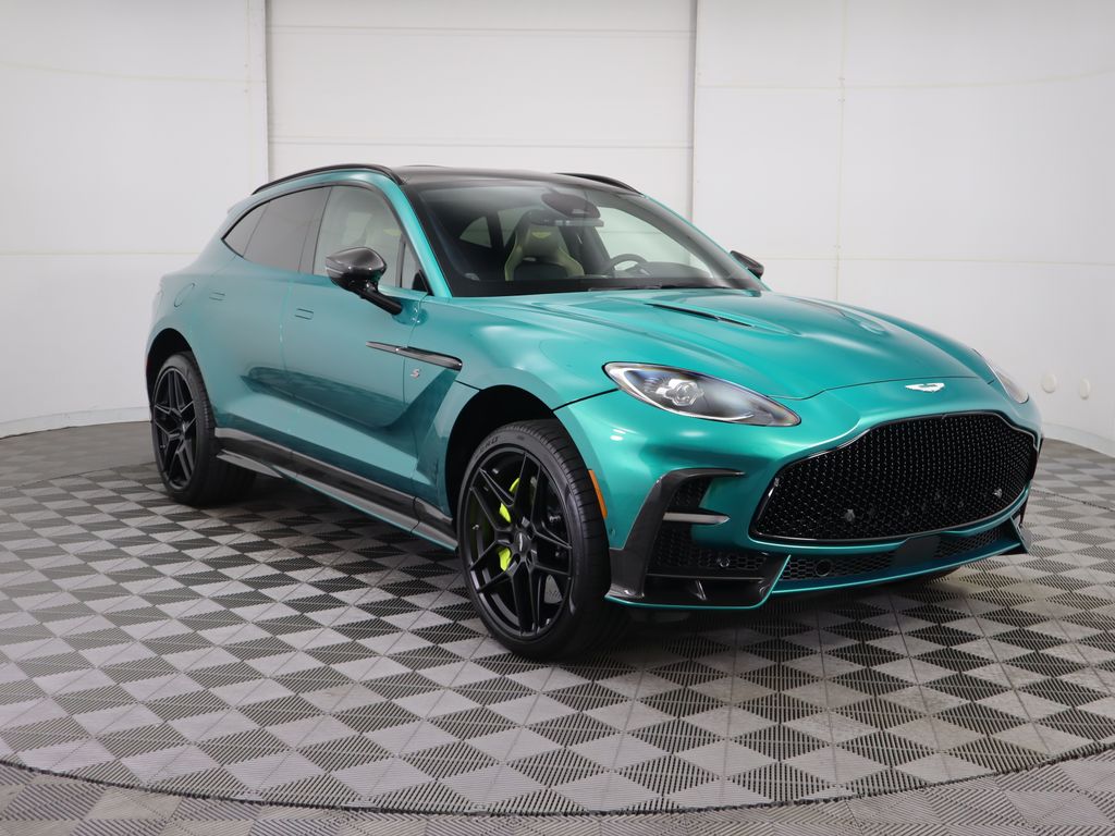 Thumbnail: 2026 Aston Martin DBX - 3
