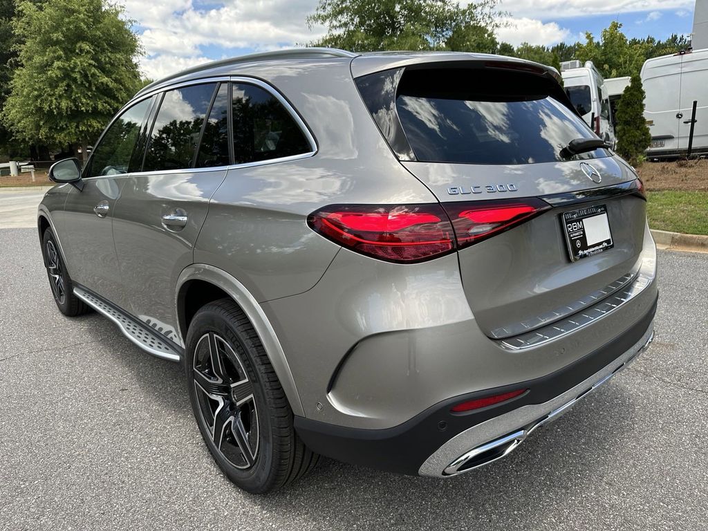 2024 Mercedes-Benz GLC GLC 300 6