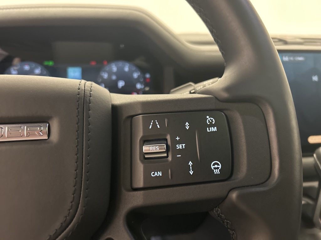 Thumbnail: 2025 Land Rover Defender - 16