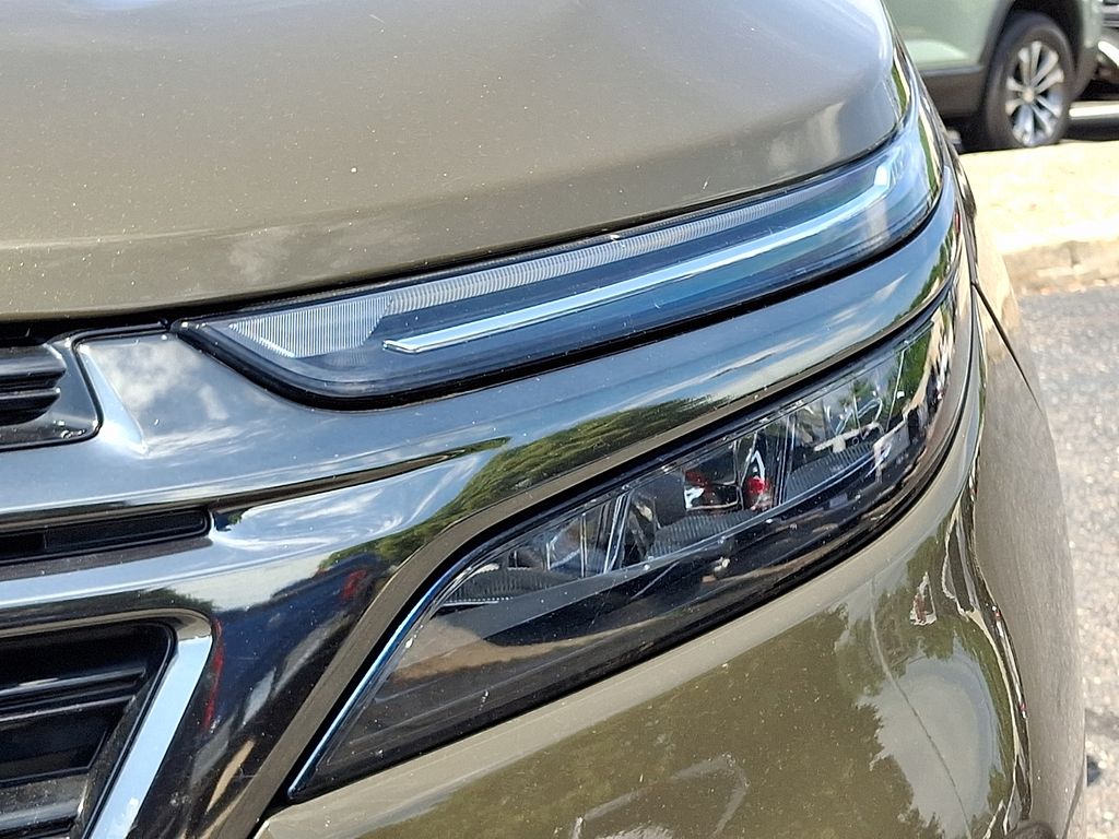 used 2023 Chevrolet Equinox car, priced at $25,408