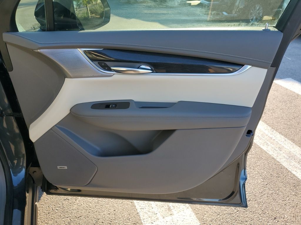 Used Car 2020 Cadillac Xt6  Premium Luxury For Sale Under $25,000 In Austin, Texas