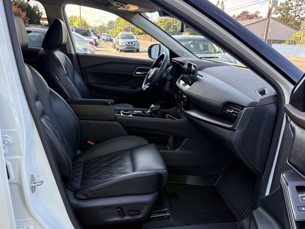 2022 Nissan Rogue Platinum