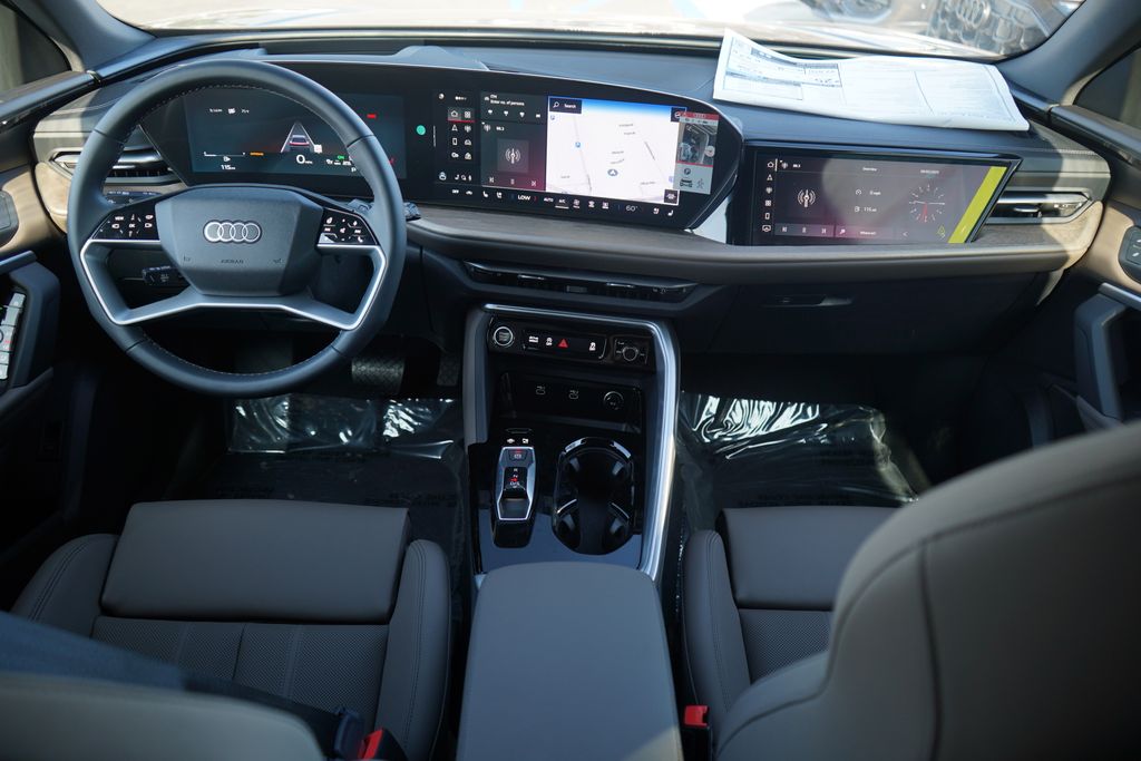 Thumbnail: 2025 Audi Q5 - 8