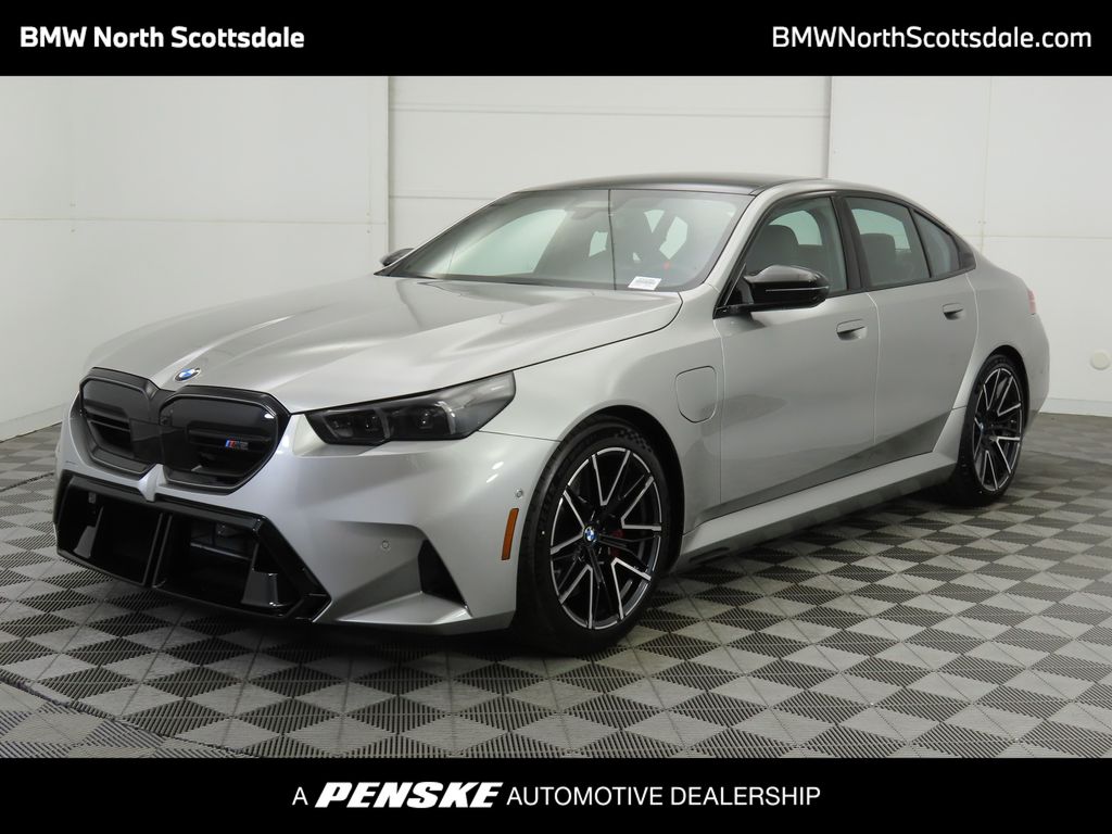 Thumbnail: 2026 BMW M5 - 1